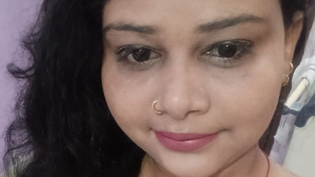 CurvySoniya